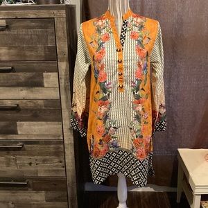 Sapphire Brand Floral dress -splits up sides, wooden buttons-Size Med